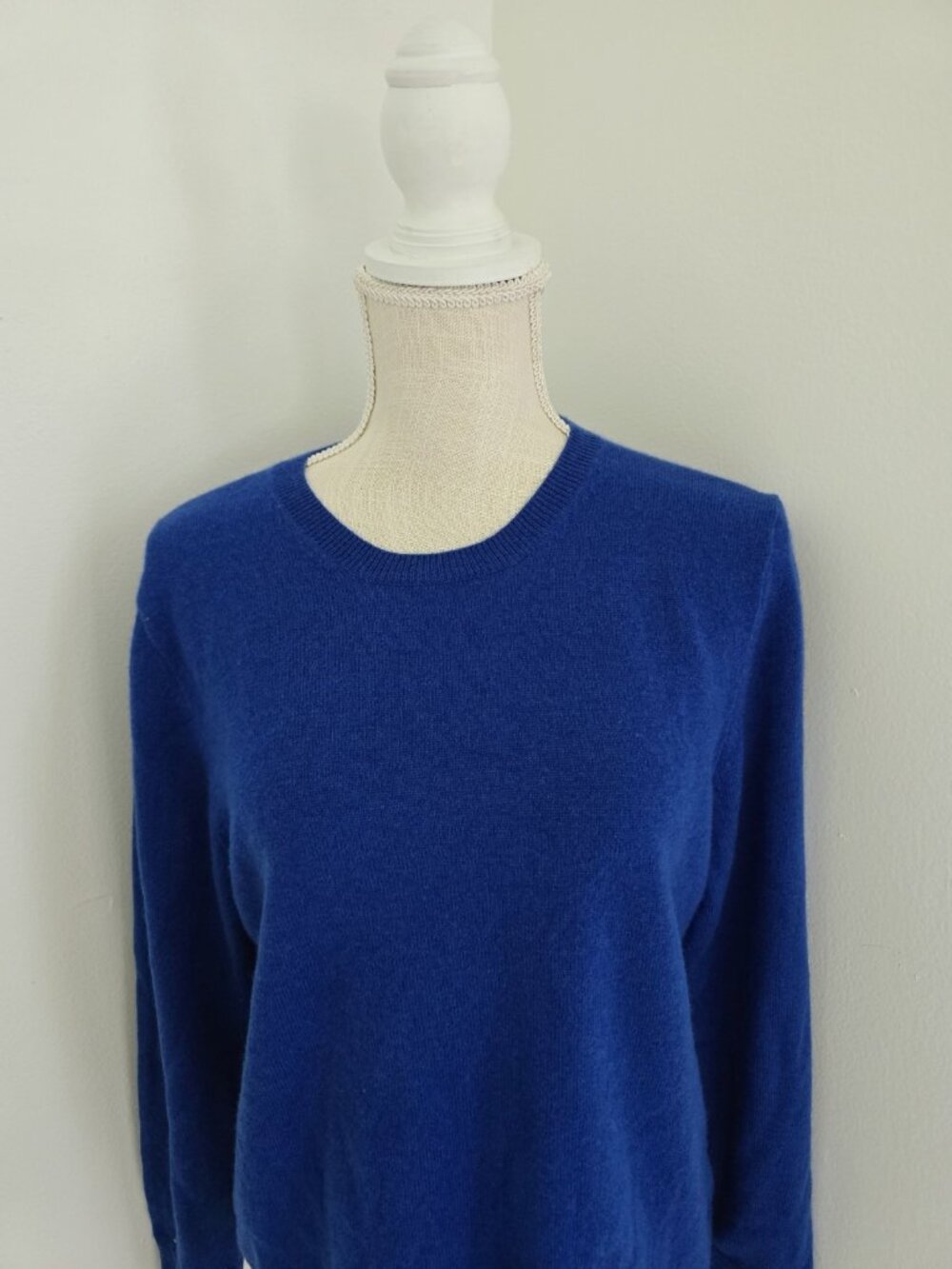 Quince Mongolian Cashmere Crewneck Sweater L Large Sapphire Cobalt Blue Pullover - Picture 3 of 11